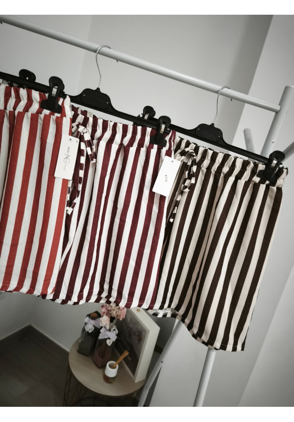 Pantalón corto rayas