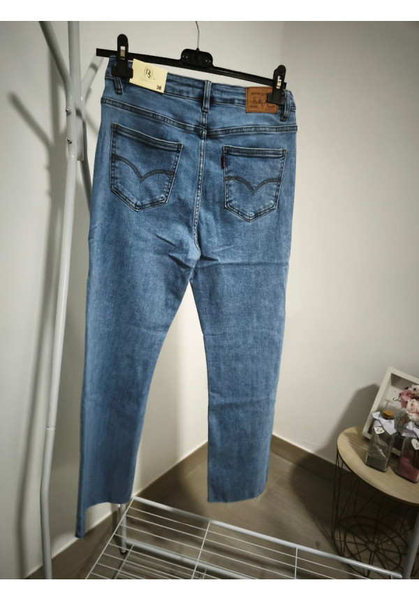 Vaquero flared ins levis