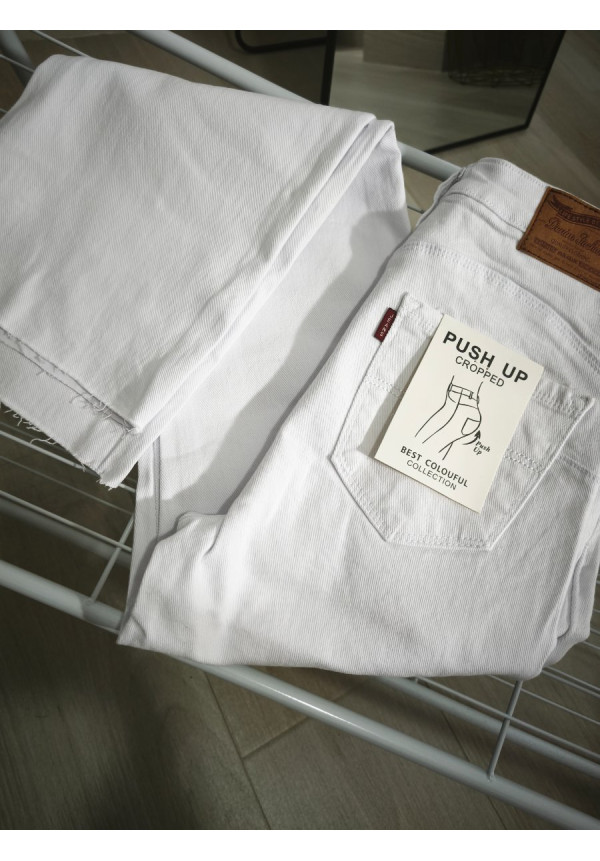 Vaquero flared blanco ins levis