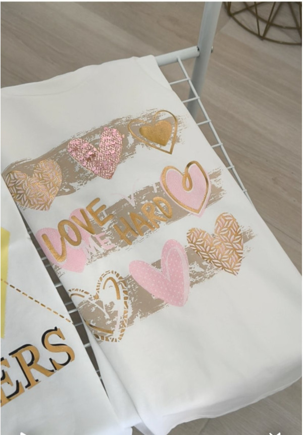 Camiseta corazones 