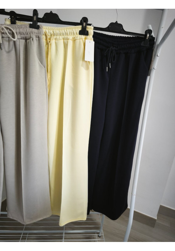 Pantalón tipo zara ancho