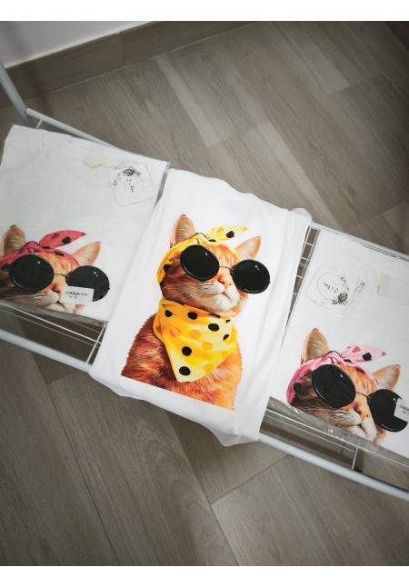 Camiseta gato pañuelo Camiseta gato pañuelo
