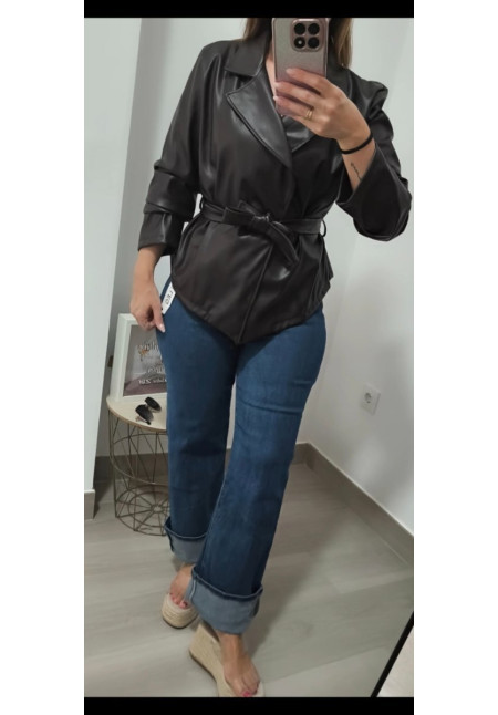 Chaqueta corta polipiel chocolate